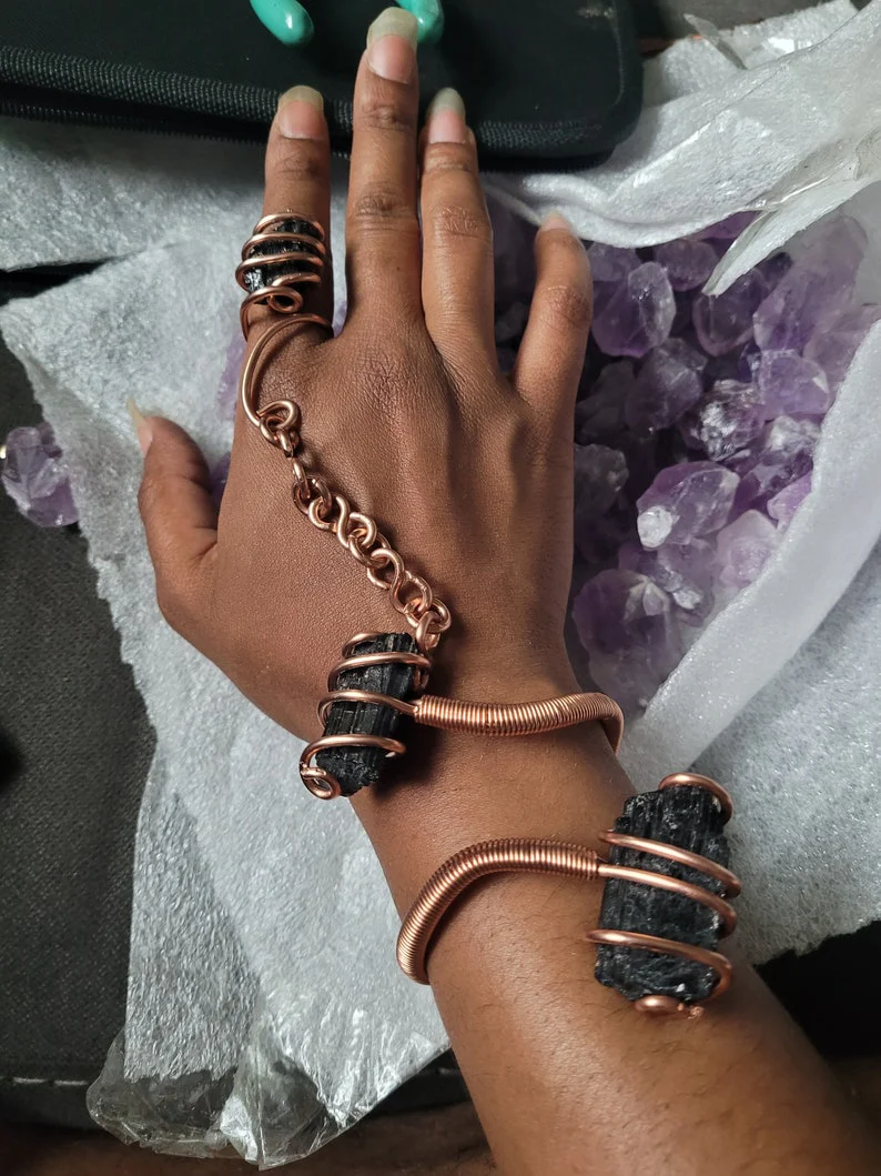 Beautiful Custom Wire Wrapped Ring Bracelet - Image 4