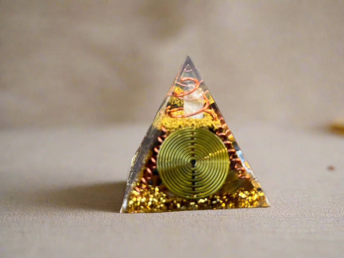 Gold Money Attraction And Energy Cleansing Tiger Eye/Clear Quartz Orgone Pyramid - Image 2