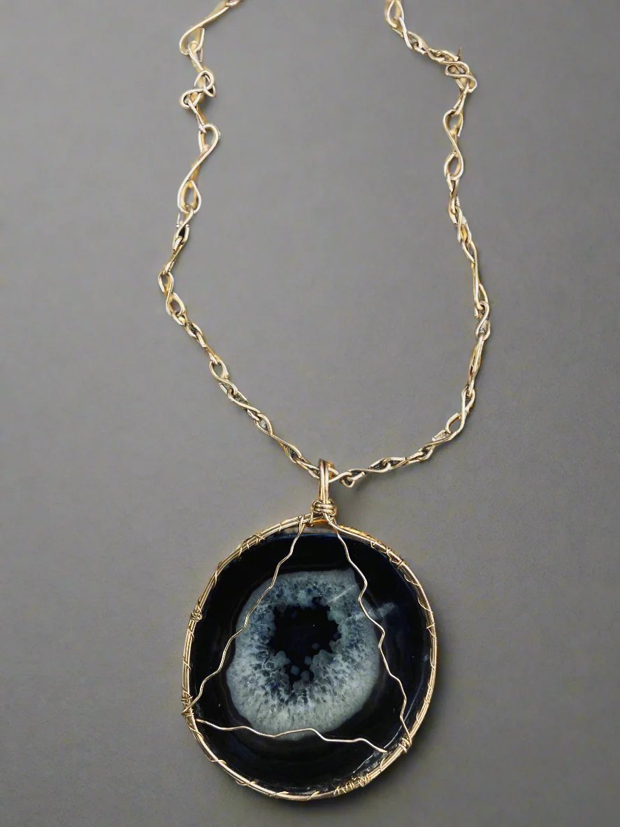 iamevibez & Yvng Gahd Agate Slice Pyramid Necklace - Image 3