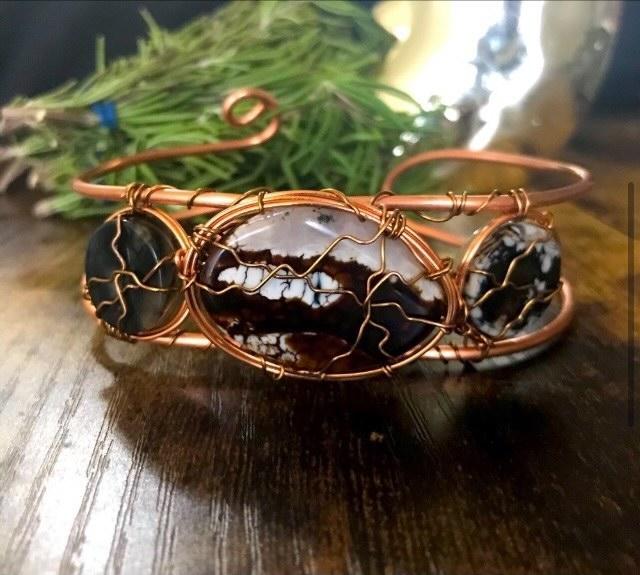 Triple Agate Plate Bracelet - Image 3