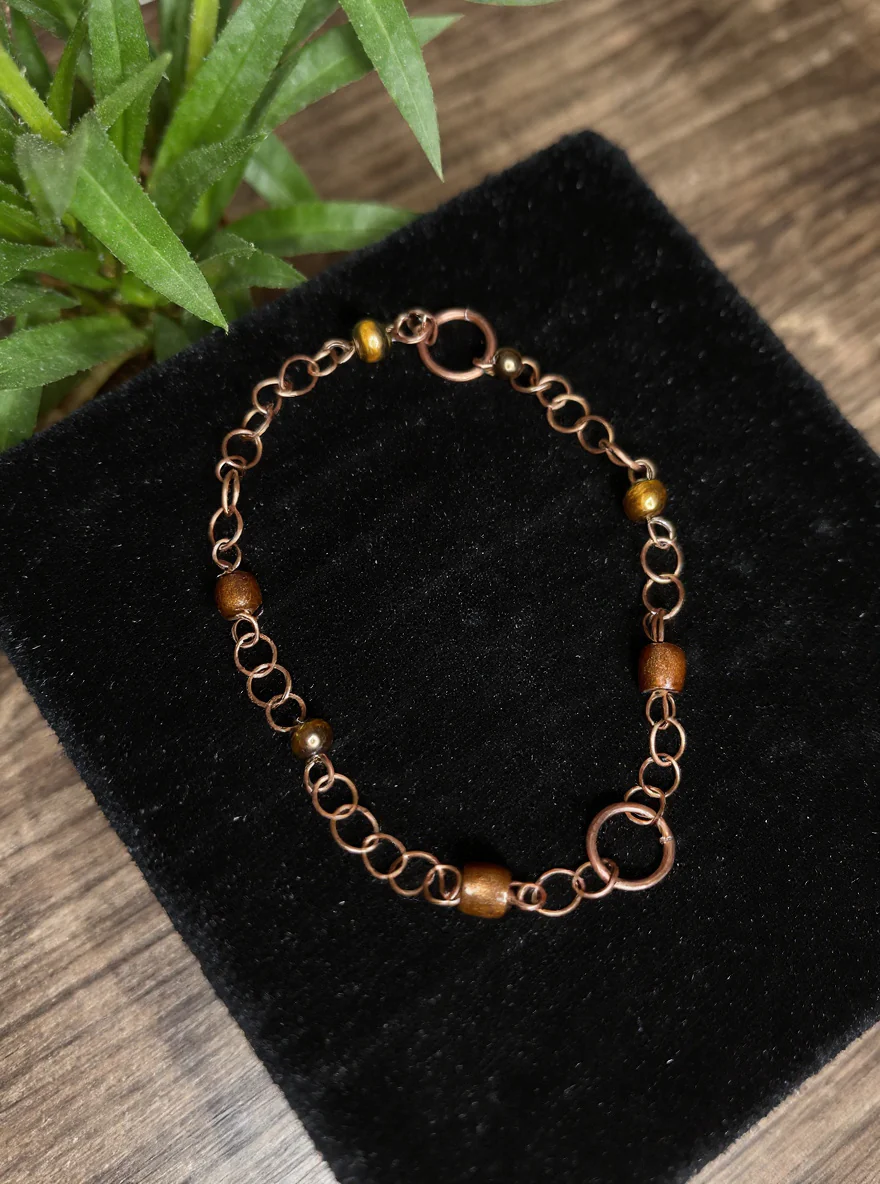Yvng Gahd African Wood/Tigers Eye Necklace - Image 2
